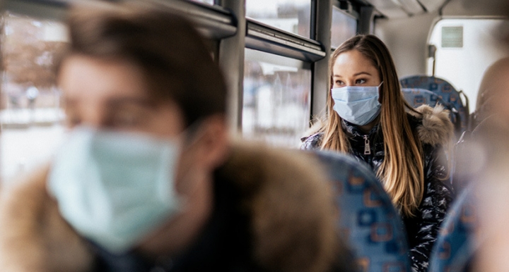 Skolēni tiks nodrošināti ar deguna un mutes aizsargmaskām