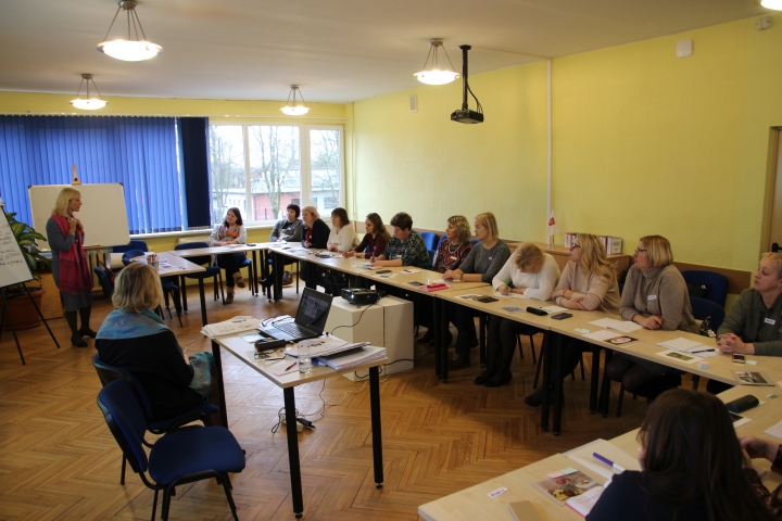 PII “Spārīte” pedagogi  apgūst sadarbības prasmes