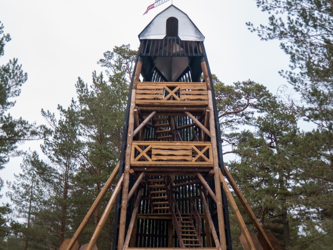 Bernātu dabas parka pastaigu takas